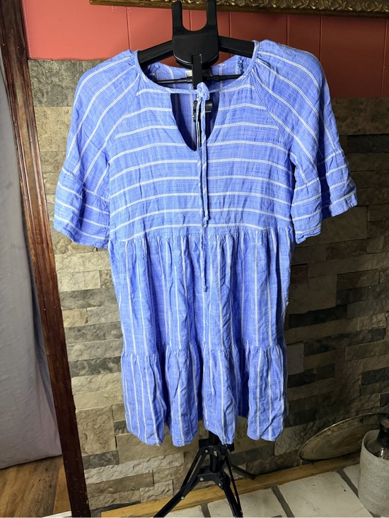 Signature by Robbie Bee Dresses & Skirts - SIGNATURE BY ROBBIE BEE Blue Striped Tiered Babydoll Mini Dress Size Small